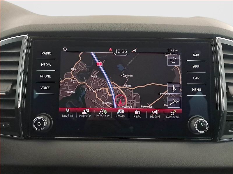 Škoda Karoq (2019) 2.0 TDI, 4X4, Automat, Navi - fotka 16 z 18
