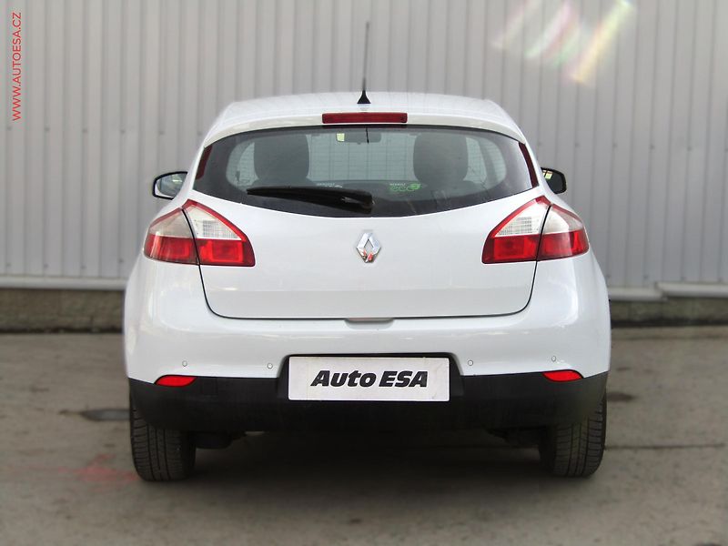 Renault Mégane (2014) 1.5 dCi, ČR, AC, tempo, park - fotka 5 z 16