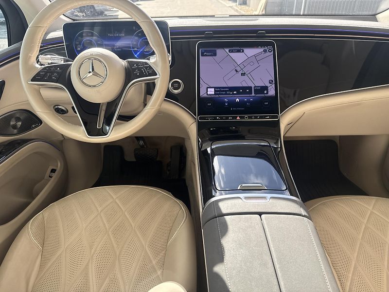 Mercedes-Benz EQS (2023) EQS 450 4MATIC SUV - fotka 28 z 54