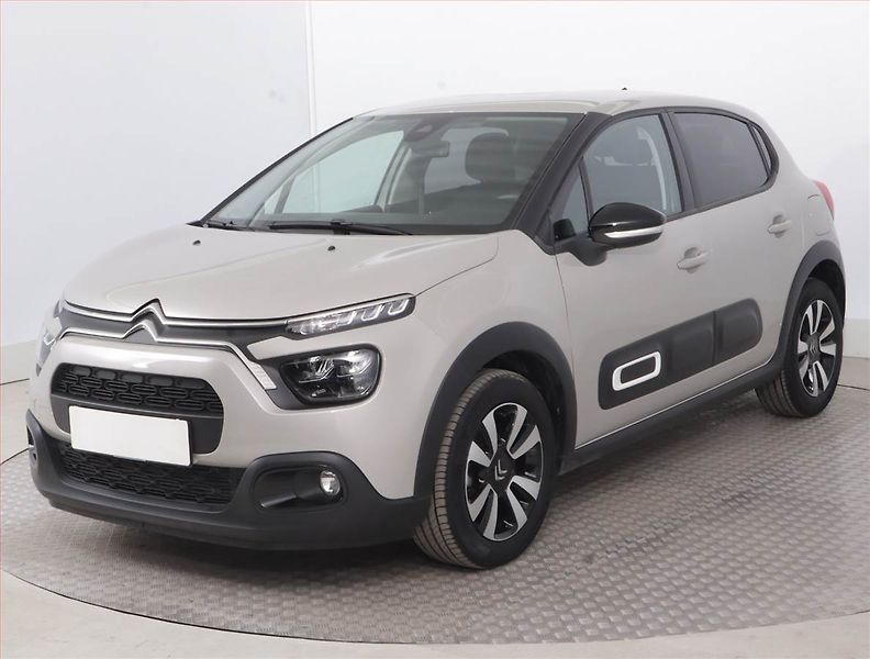 Citroën C3 (2024) 1.2 PureTech, Tempomat - fotka 2 z 15