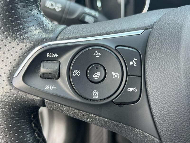 Opel Insignia (2022) 2.0CDTi 128kW AUTOMAT ELEGANCE - fotka 22 z 31