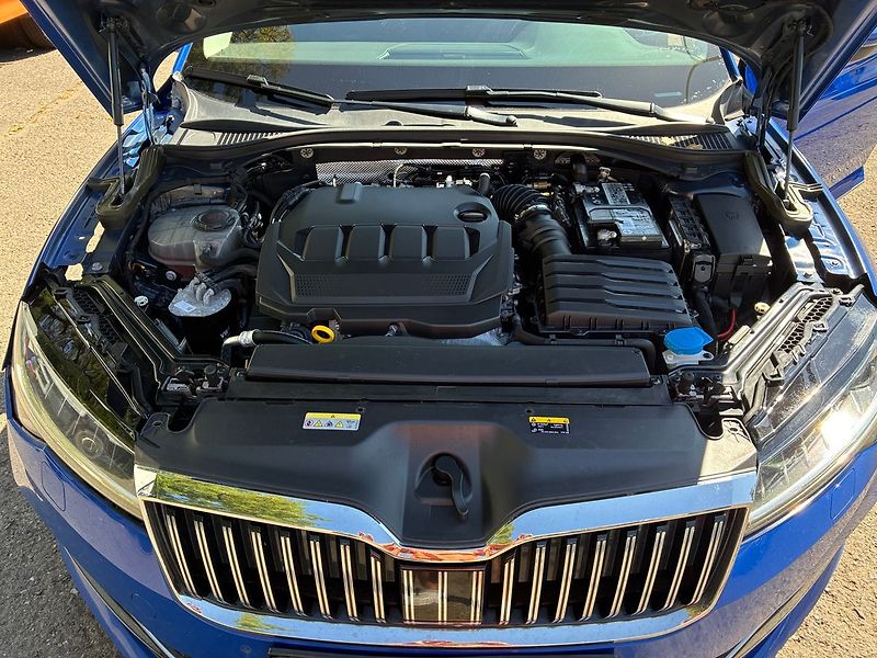 Škoda Superb 2.0 TDi 110 kW L&K DSG ČR DPH - fotka 36 z 37