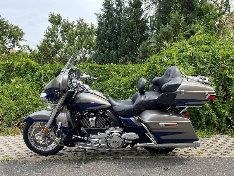 Harley-Davidson FLHTKSE ULTRA LIMITED CVO (2017) AKČNÍ CENA - fotka 5 z 15