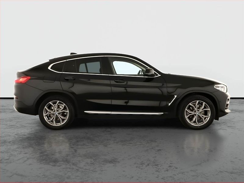 BMW X4 (2021) xLine xDrive20d - fotka 6 z 18