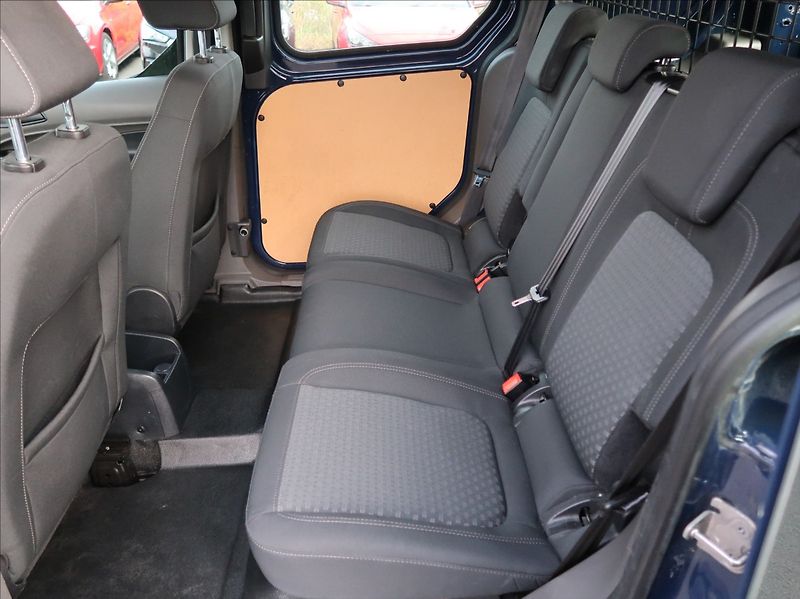 Ford Transit Connect 1,5 EcoBlue,74kW,1majČR,DPH - fotka 17 z 24