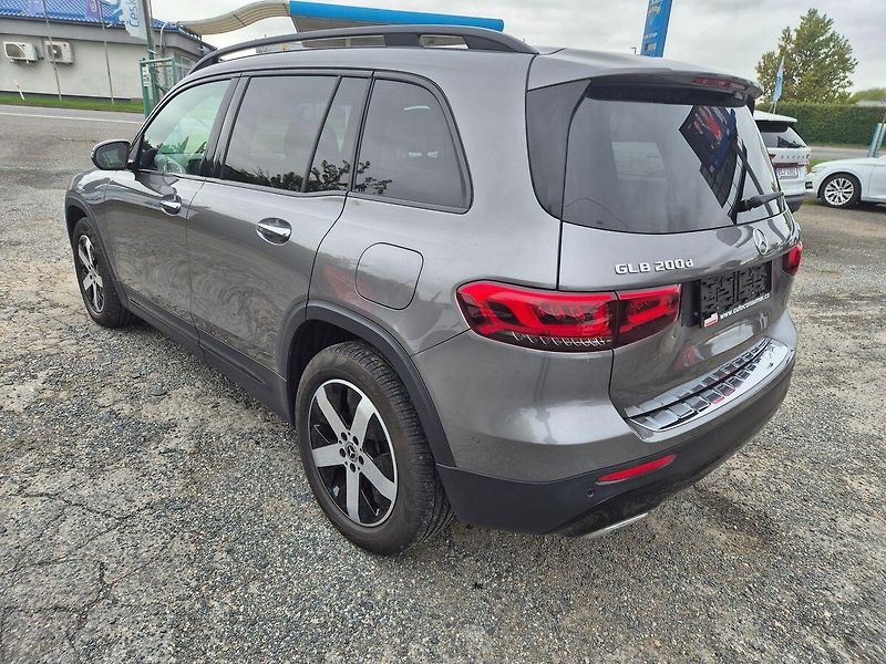 Mercedes-Benz GLB 200D 4MATIC, záruka 7/2027 neb - fotka 7 z 42