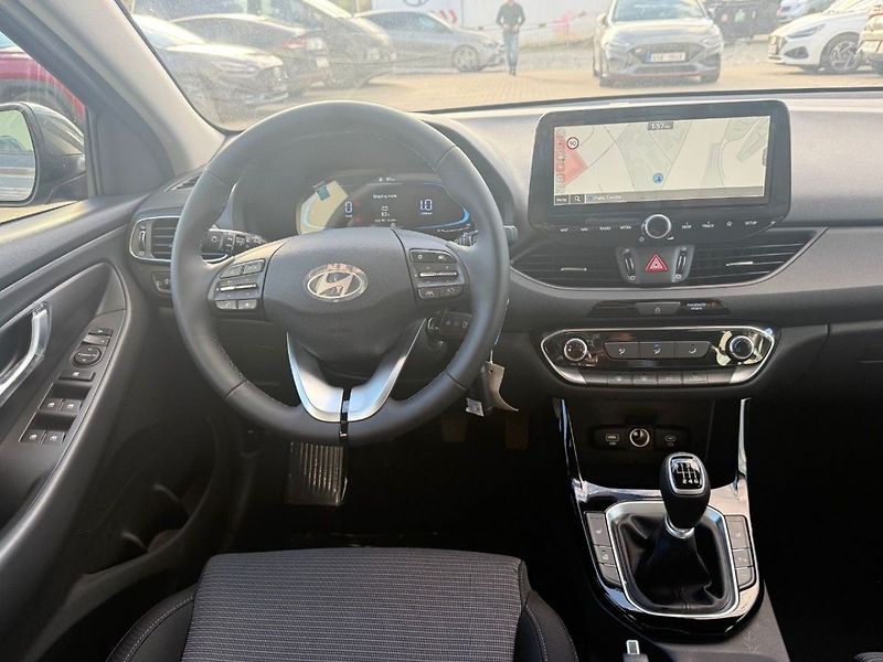 Hyundai i30 WG 1,0 TGDI FAMILY CLIMATE - fotka 7 z 9