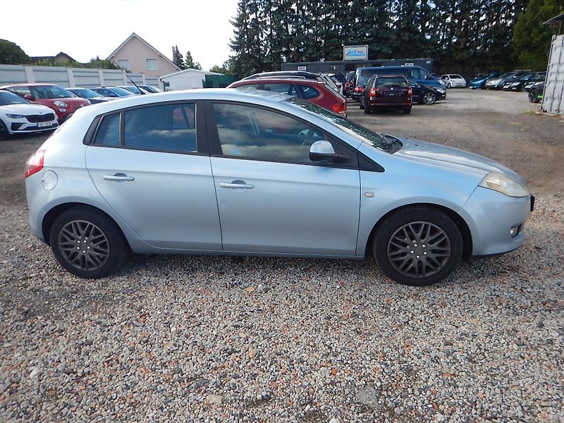 Fiat Bravo 1.4 T-Jet, 88 kW, KLIMA - fotka 5 z 25