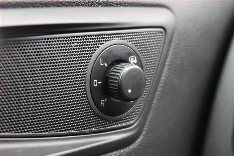 Škoda Yeti (2016) 1.4 TSI, Automat, Tempomat - fotka 15 z 17
