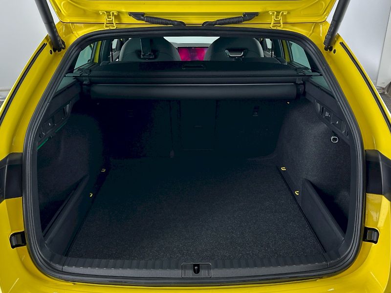 Škoda Octavia (2025) Combi DSG 2.0TSI 195kW RS - fotka 34 z 38
