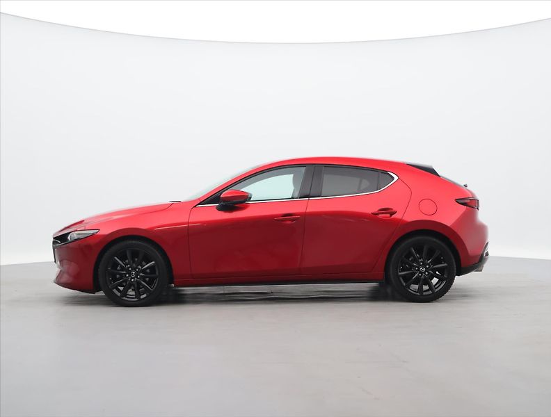 Mazda 3 2,0 Skyactiv-X180 GT Plus Bose - fotka 4 z 39
