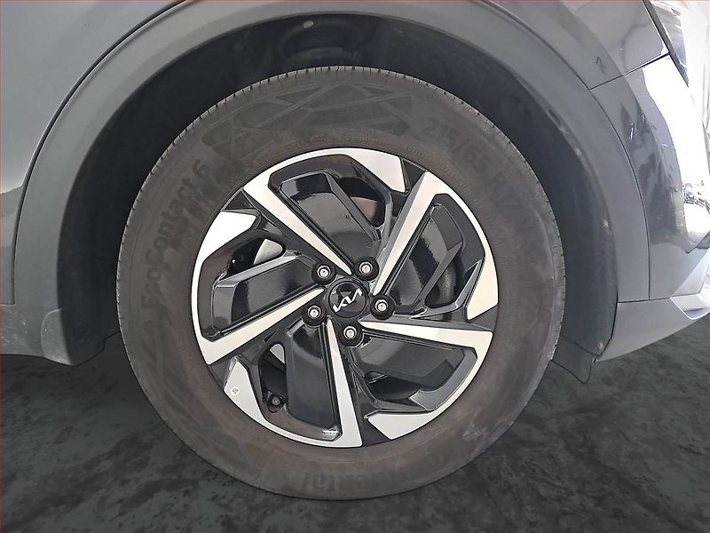 Kia Sportage (2023) 1.6 T-GDI - fotka 15 z 18