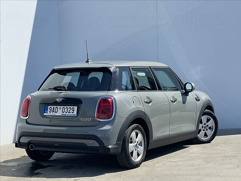 Mini Cooper 1,5 ACC+PDC - fotka 3 z 22