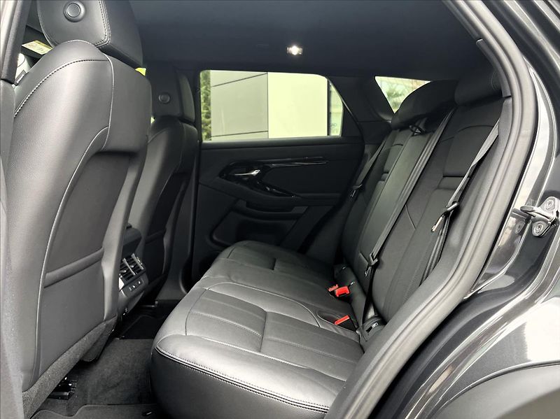 Land Rover Range Rover Evoque (2026) 1,5 P270e S AWD / PHEV - fotka 29 z 33