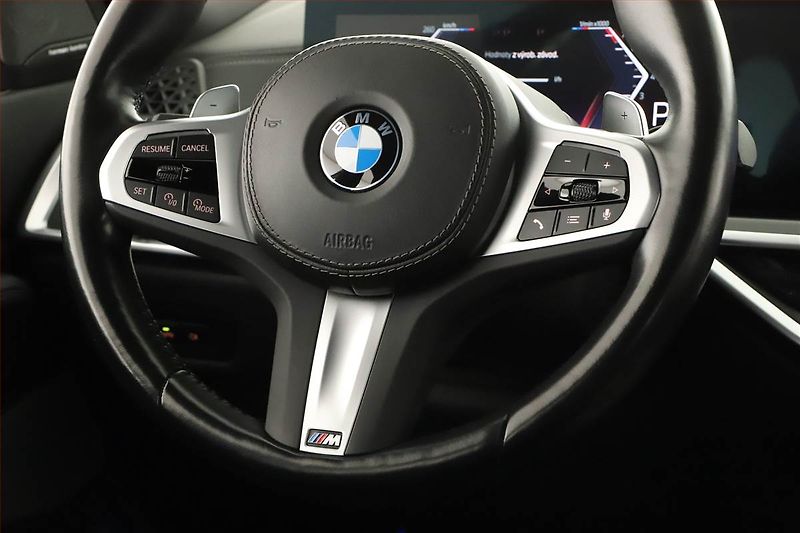 BMW X5 (2023) xDrive40i, HUD, Výhřev, H/K - fotka 8 z 20