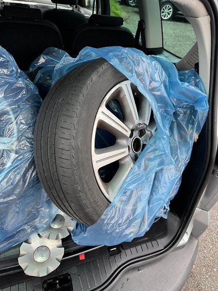 Ford S-MAX 2.0 D 7 MIST - fotka 11 z 20