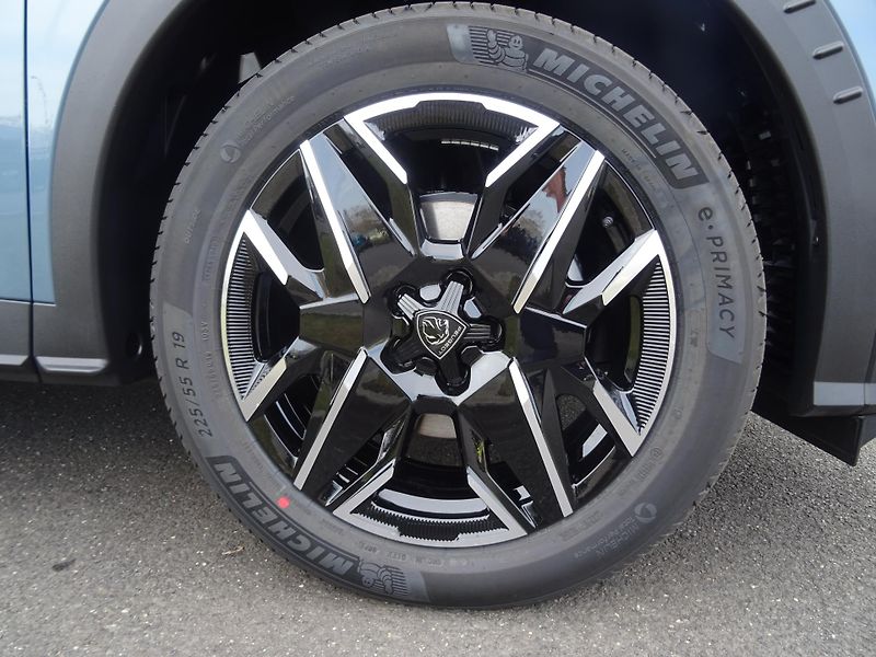 Peugeot 5008 (2026) BUSINESS 145k e-DCS6 5MÍST - fotka 9 z 42