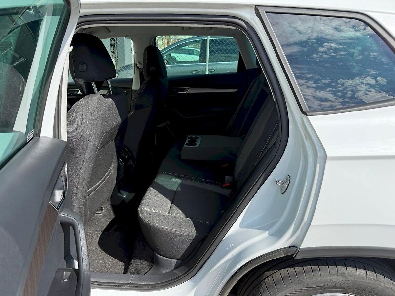 Škoda Karoq (2023) 1.5 TSI 110 kW DSG Style - fotka 9 z 23