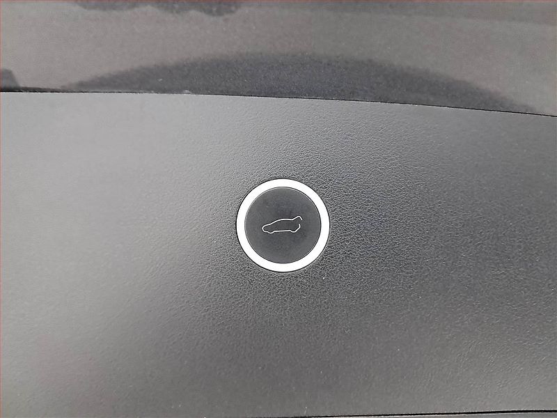 Tesla Model X (2017) 100D, SoH 86% - fotka 21 z 22