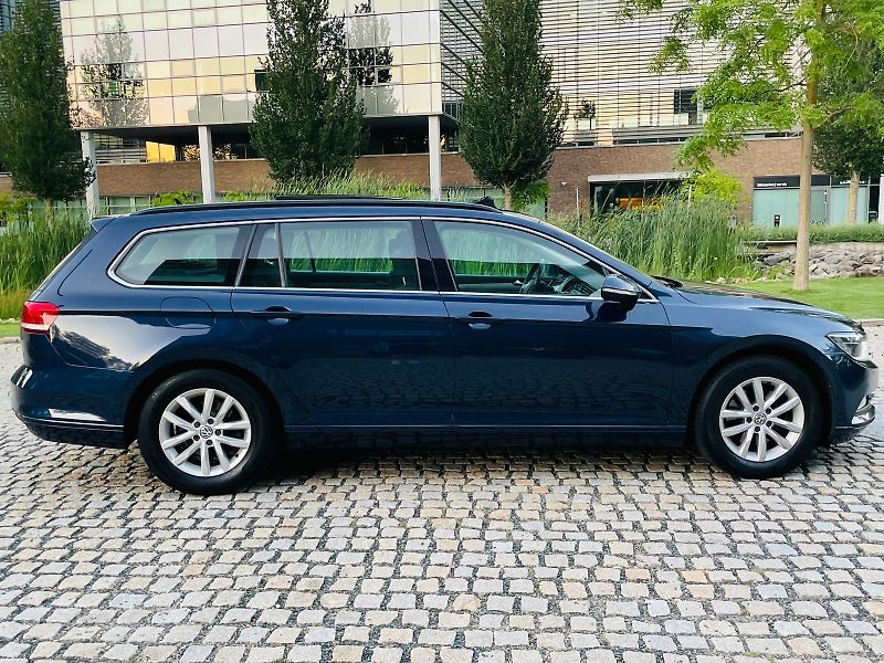 Volkswagen Passat 2.0TDI AUTOMAT KAMERY SERVISKA - fotka 10 z 49