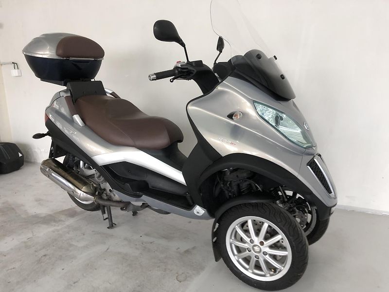 Piaggio MP3 500 LT - fotka 2 z 19