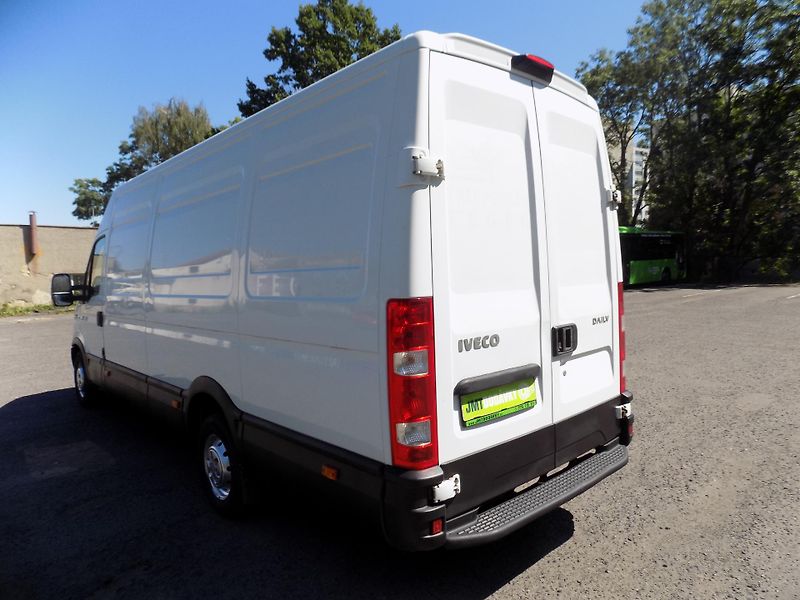 Iveco Daily (2012) 2,3 93KW 35 S 13 MAXI - fotka 5 z 44