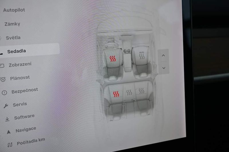 Tesla Model 3 (2019) RWD LED Kamera Range Plus 225K - fotka 21 z 34