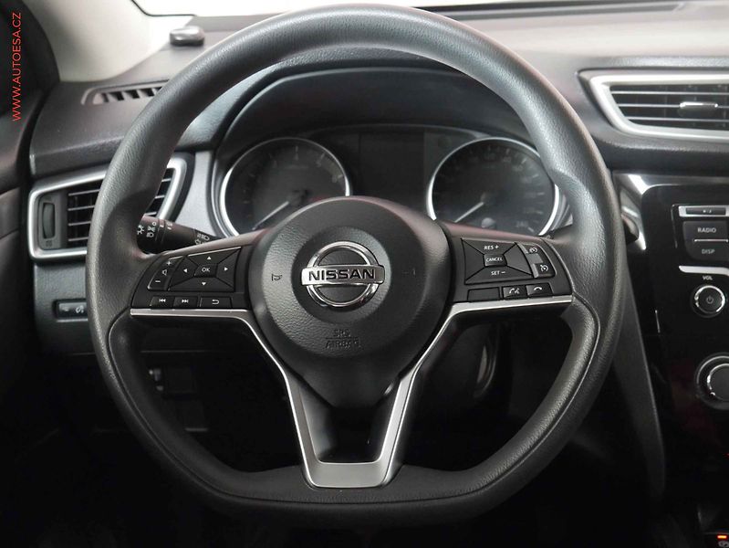 Nissan Qashqai (2020) 1.3 DIG-T, ČR, AC, temp - fotka 11 z 14