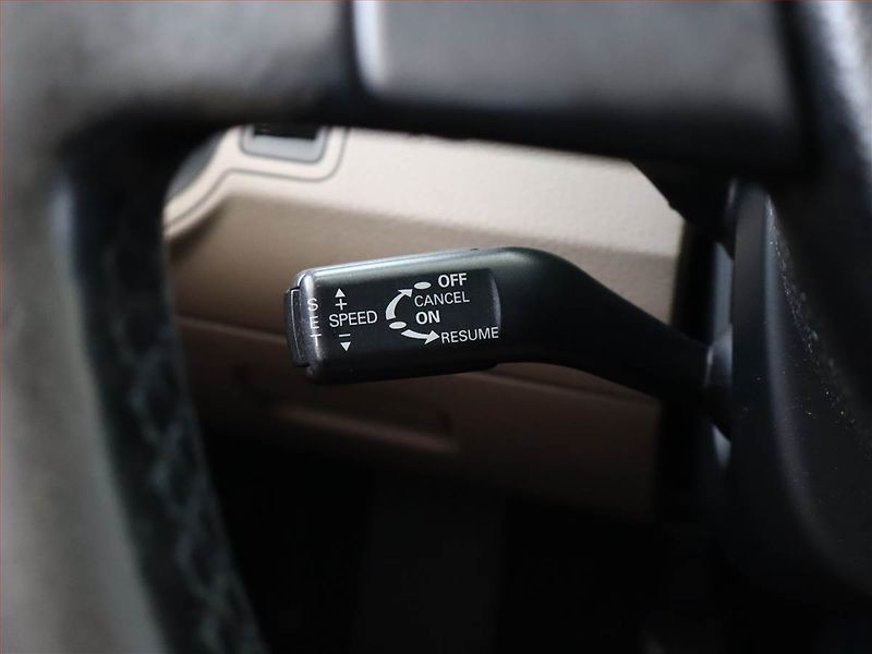 Volkswagen Passat (2007) 2.0 TDI, 4X4, nová STK - fotka 12 z 13