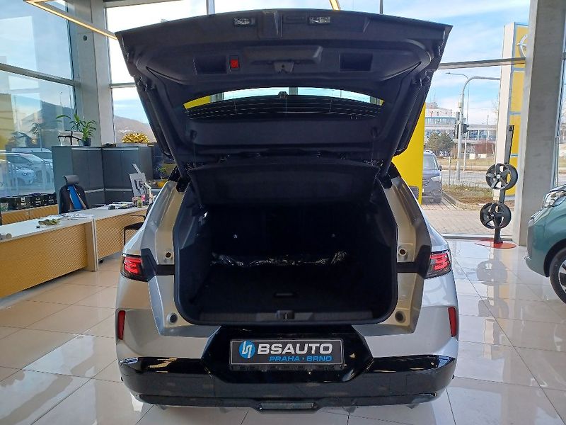 Opel Grandland Ultimate 1.6T PHEV 165kW/225k - fotka 8 z 30