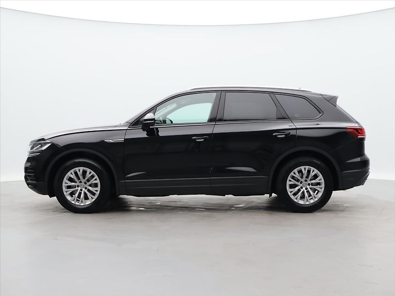Volkswagen Touareg 3,0 V6TDI 170kW Aut.klima Tažn - fotka 4 z 30