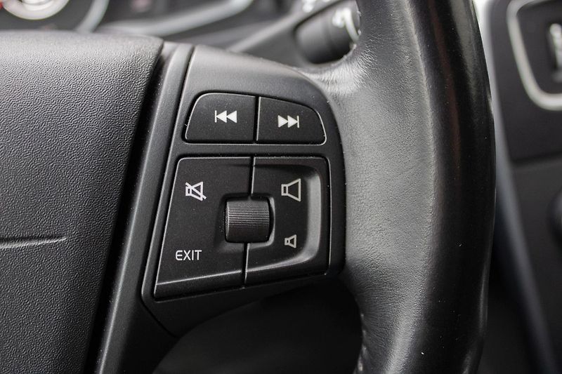 Volvo V60 - fotka 20 z 36
