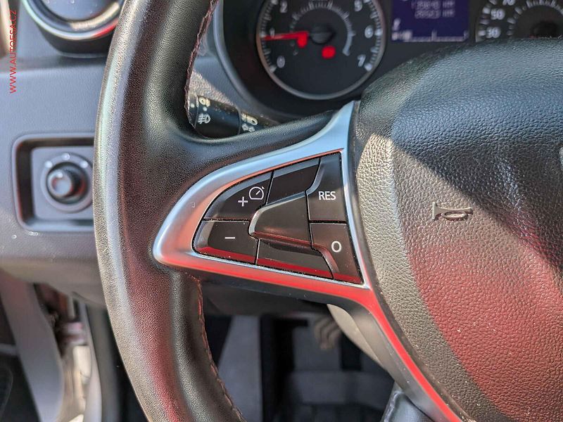 Dacia Duster (2018) 1.5 dCi, 2.maj,ČR, AC, temp - fotka 13 z 17
