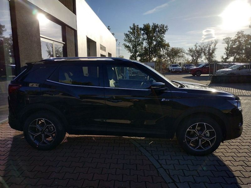 KGM Korando 1.5T, SYLE+,4WD, AT, SKLADEM - fotka 4 z 30