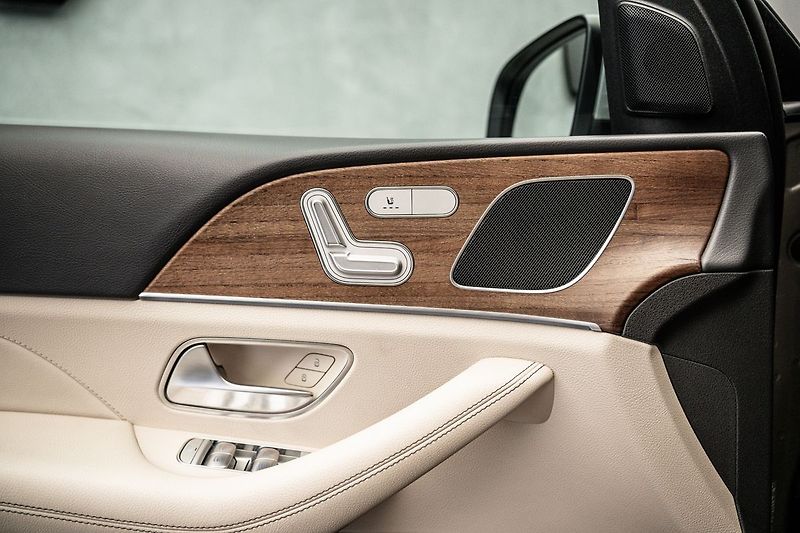 Mercedes-Benz GLE 4Matic, MBUX, 360°, tažné - fotka 23 z 30