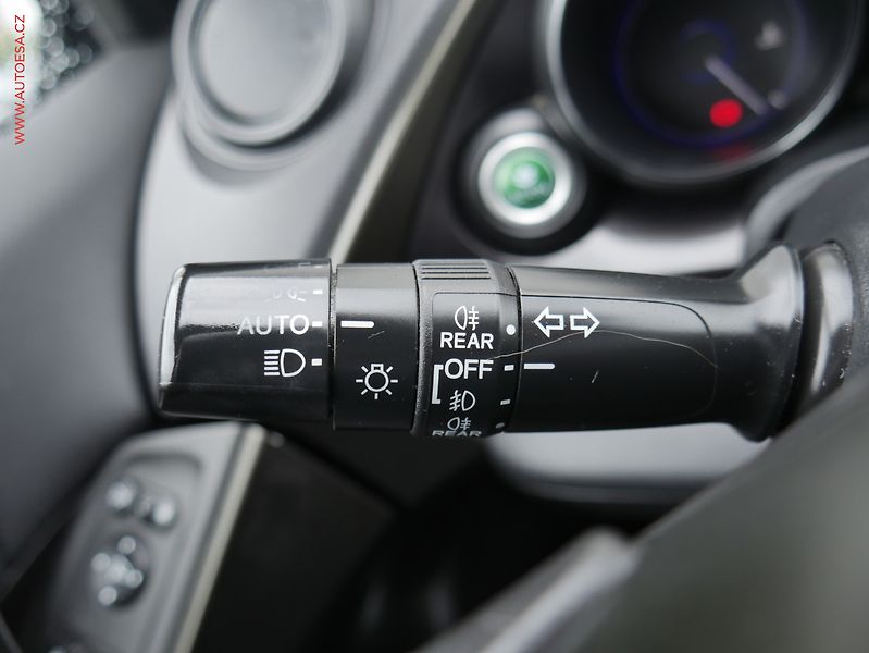 Honda Civic (2012) 2.2i-DTEC, ČR, Executive - fotka 15 z 24