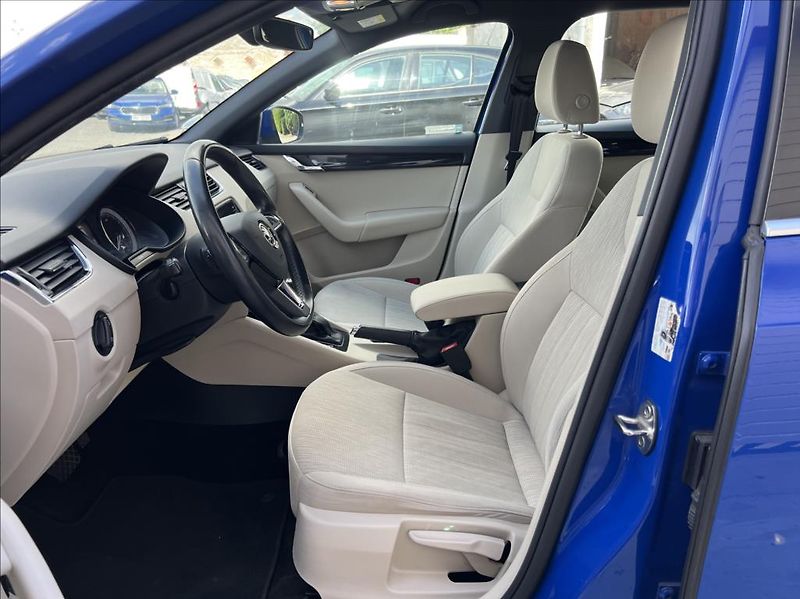 Škoda Octavia 2,0 TDi DSG STYLE nové rozvody - fotka 10 z 39