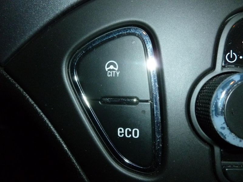Opel Corsa 1.4 /66kWCZ AUTOMATIZOV. PŘEV. - fotka 19 z 19