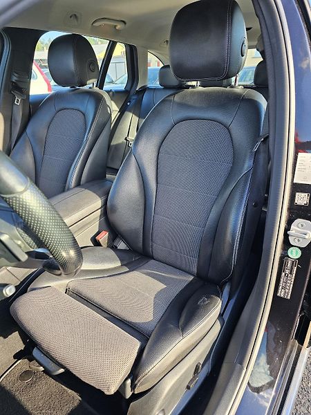 Mercedes-Benz Třídy C (2016) C220D 125kW 4MATIC 7G AIRMATIC - fotka 15 z 50