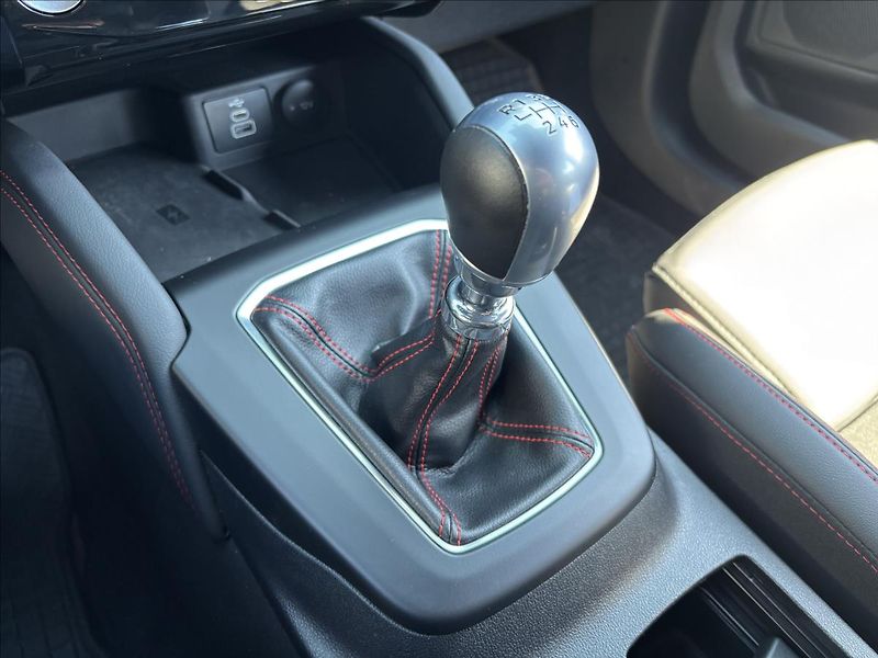 Ford Kuga 1,5 EcoBoost  111kW ST-Line X - fotka 48 z 49