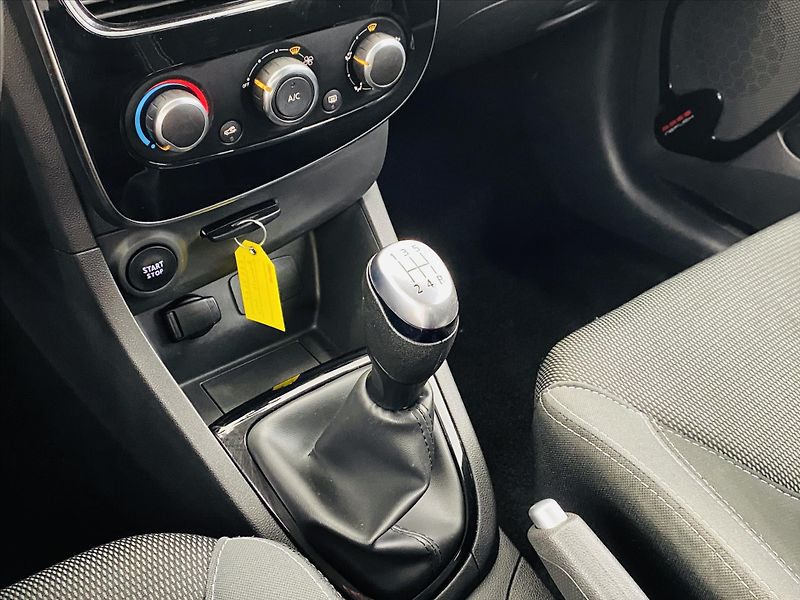 Renault Clio 0,9 TCe 56kW - fotka 16 z 25