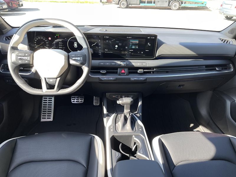 Kia K4 Sportswagon (2026) 1,6T-GDi 7DCT GT-LINE 110kW - fotka 12 z 22