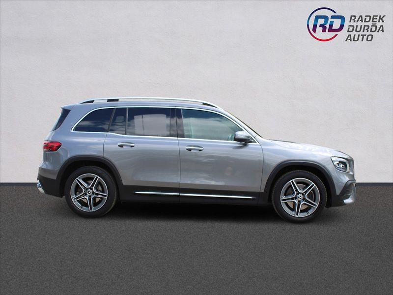 Mercedes-Benz GLB 2,0 220D  ČR,4MATIC,A/T,AMG - fotka 4 z 39