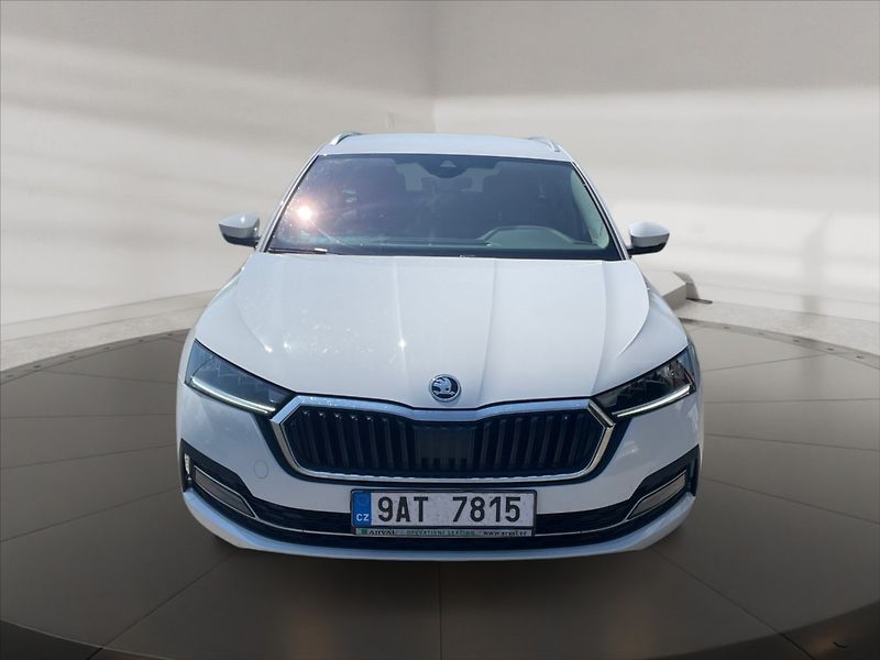 Škoda Octavia 1,5 TSI Style - fotka 2 z 11
