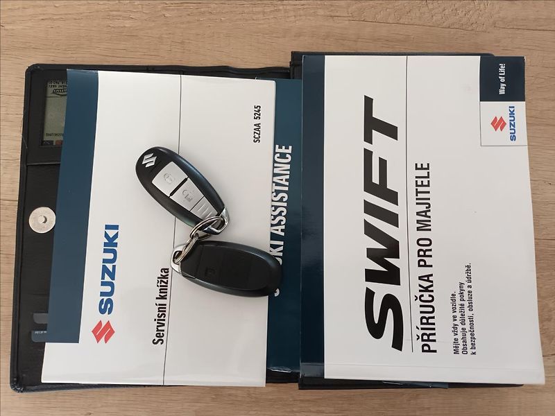 Suzuki Swift 1,2 REZERVACE - fotka 36 z 39