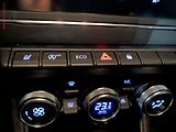 Renault Captur (2021) 1.0TCe, Experience, navi - náhled 16