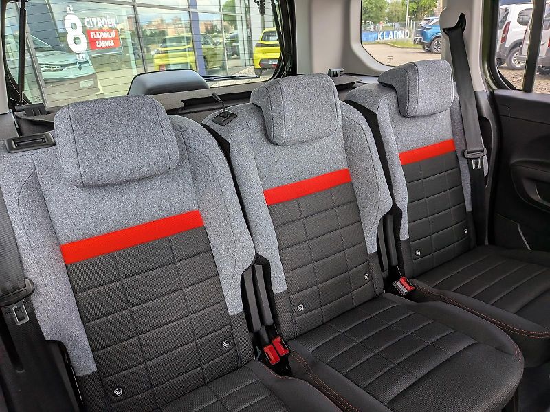 Citroën Berlingo (2026) MAX Diesel 130k Manual - fotka 10 z 12