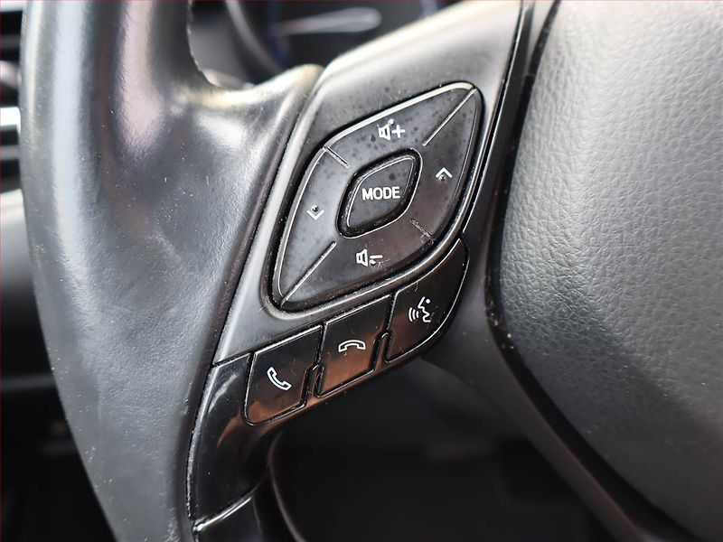 Toyota C-HR (2018) 1.8 Hybrid, Automat - fotka 16 z 21