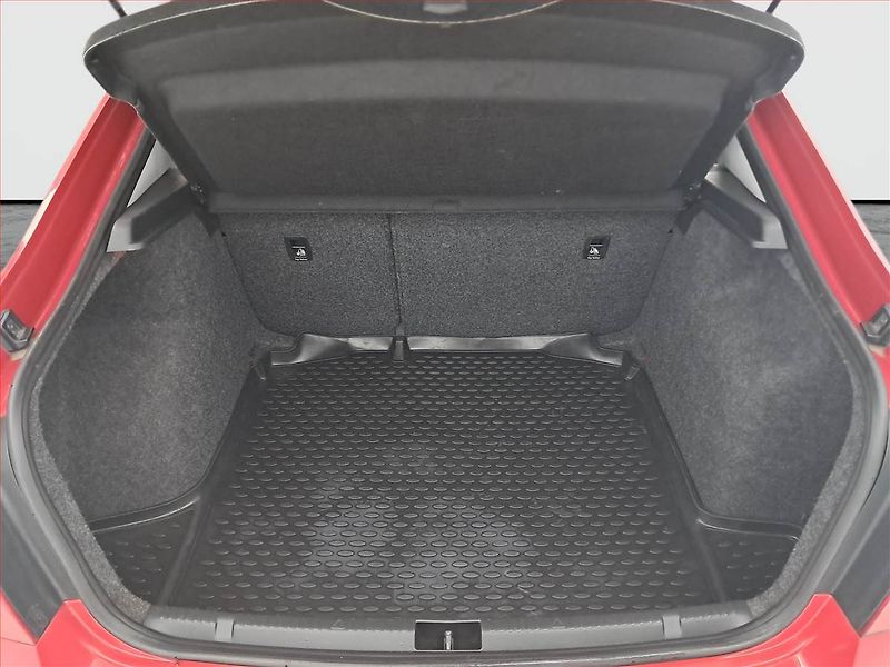 Škoda Rapid (2014) 1.2 TSI, Serv.kniha - fotka 14 z 17