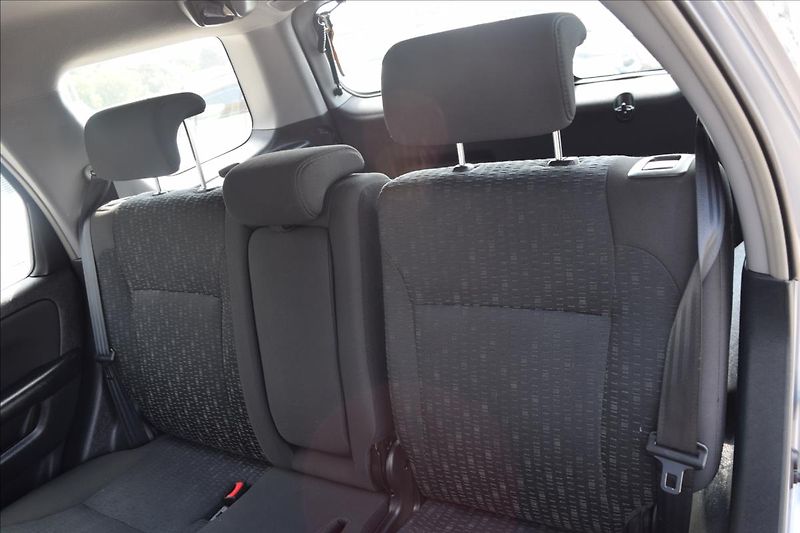Honda CR-V 2,0 I 110KW AUTOMAT NÍZKÉ KM - fotka 17 z 50